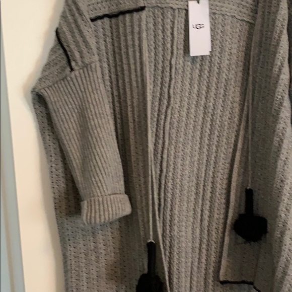 UGG RILEY Sweater NWT - Picture 3 of 8